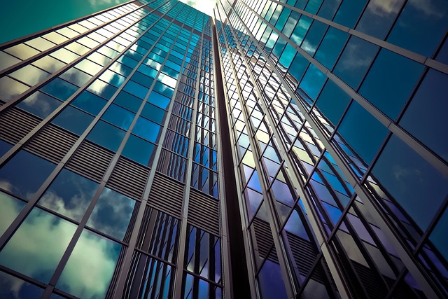 结构 摩天大楼 玻璃幕墙 - 上的免费照片