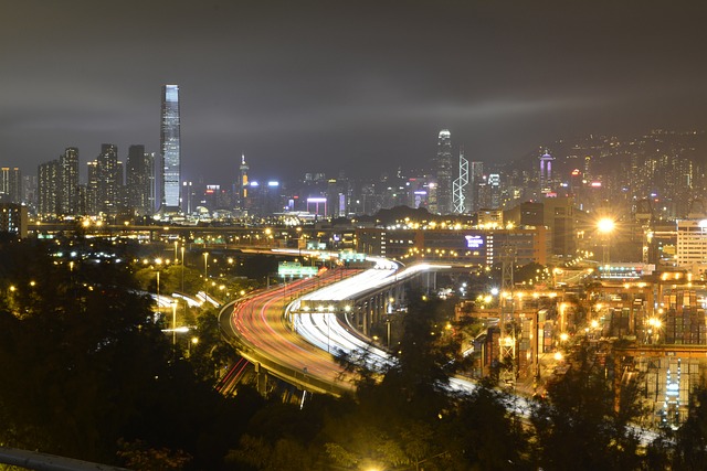 香港 夜晚 轻铁 - 上的免费照片