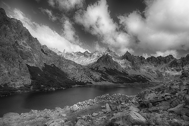 Laguna Toncek 巴塔哥尼亚 山大教堂 - 上的免费照片