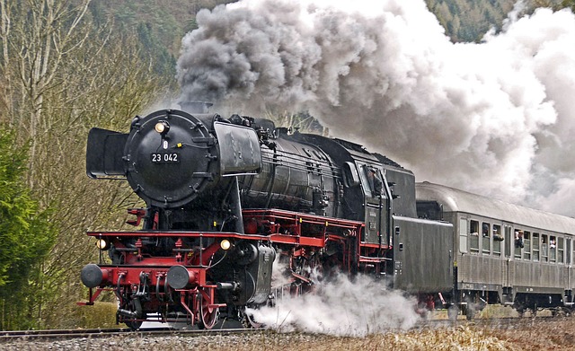 开足马力 蒸汽机车 加速度 - 上的免费照片