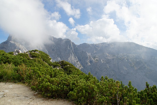 上萨尔茨堡 山 多雾路段 - 上的免费照片