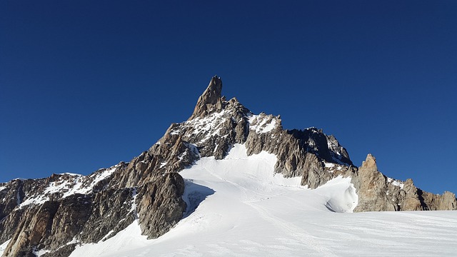 凹痕Du区 钻头Du区 夏蒙尼 4000 - 上的免费照片