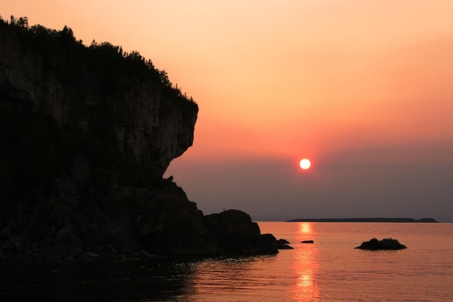 海岸 悬崖 岩石 - 上的免费照片