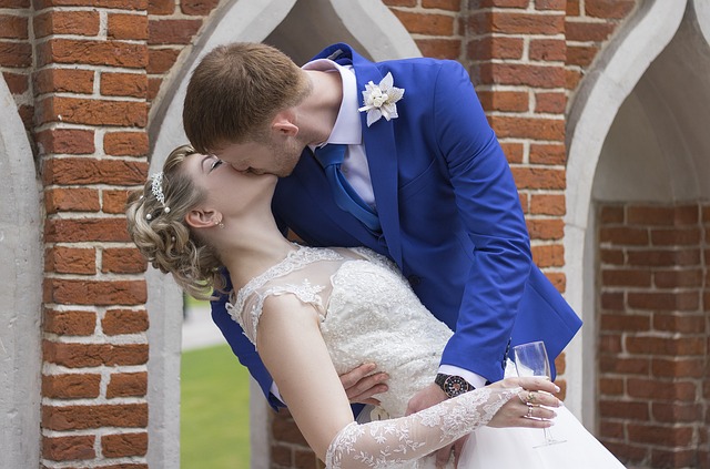 婚礼 吻 新娘 - 上的免费照片