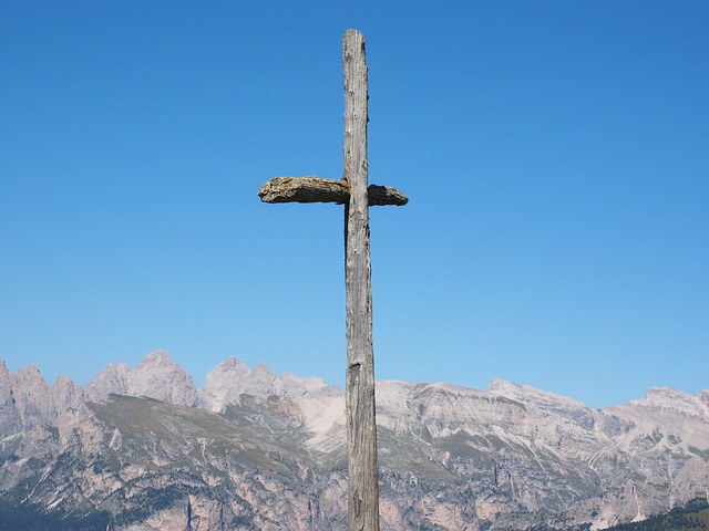 木十字架 叉 通过塞拉 - 上的免费照片