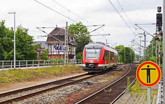 伦茨堡 历史的定位器 现代的火车 - 上的免费照片