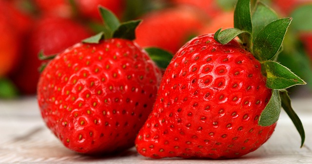 草莓 好吃 水果 - 上的免费照片