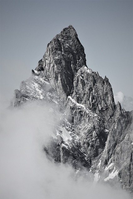 Pointe Noire De Peuterey 勃朗峰地块 山 - 上的免费照片