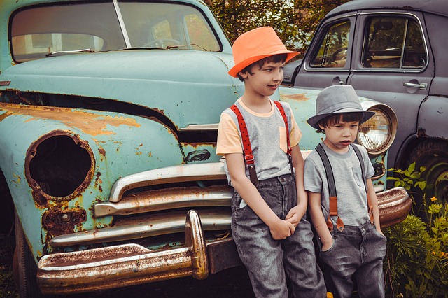 旧车 复古的车 孩子们 - 上的免费照片