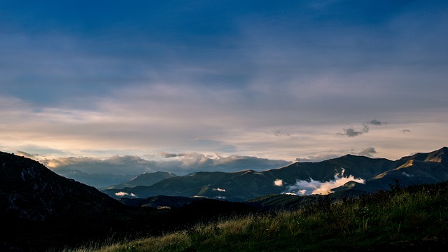 山 雾 山地景观 - 上的免费照片