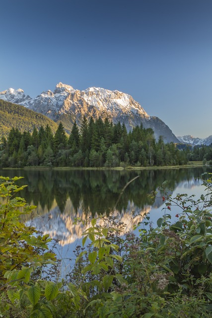 高山湖泊 Karwendel 清除 - 上的免费照片