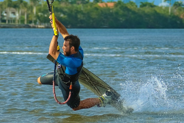 风筝 Kitesurf 运动 - 上的免费照片