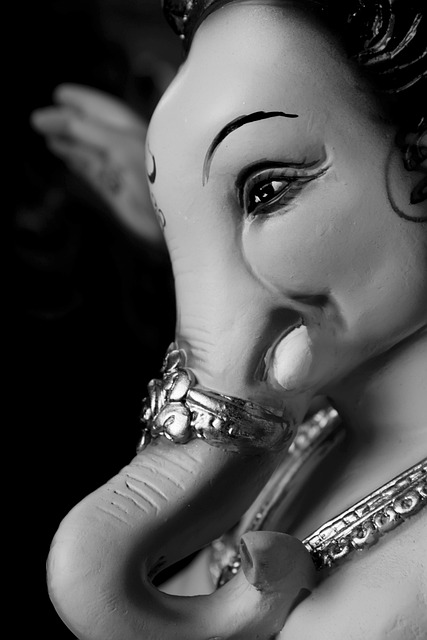 斯里Ganesh 甘帕蒂Bappa 雕像 - 上的免费照片