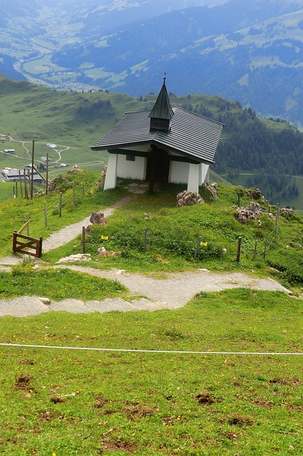 喇叭Gipfelbahn 阿尔卑斯山。 基希贝格 - 上的免费照片