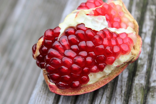 石榴 异国风味的水果 水果 - 上的免费照片