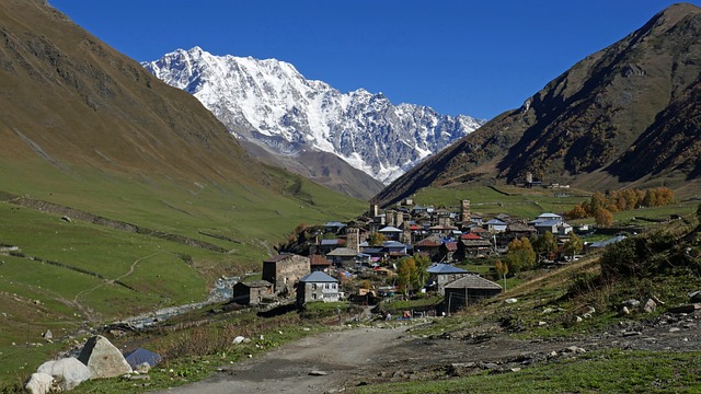 乔治亚州 Ushguli 高加索 - 上的免费照片