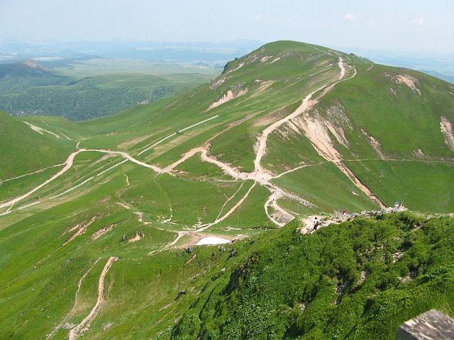 Auvergne 法国 景观 - 上的免费照片