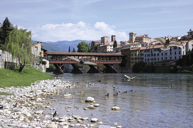 巴萨诺·德尔格拉帕 桥的Bassano德格拉巴酒 意大利 - 上的免费照片