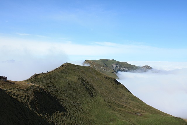 Fronalpstock 山 雾线 - 上的免费照片