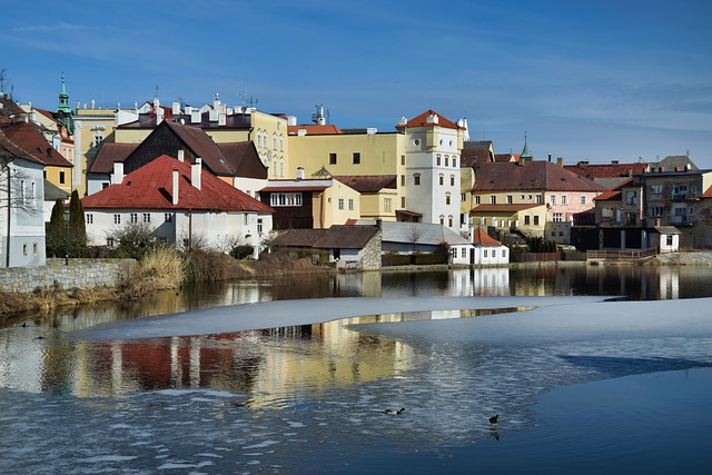 Jind?ich?v Hradec 池塘 城堡 - 上的免费照片