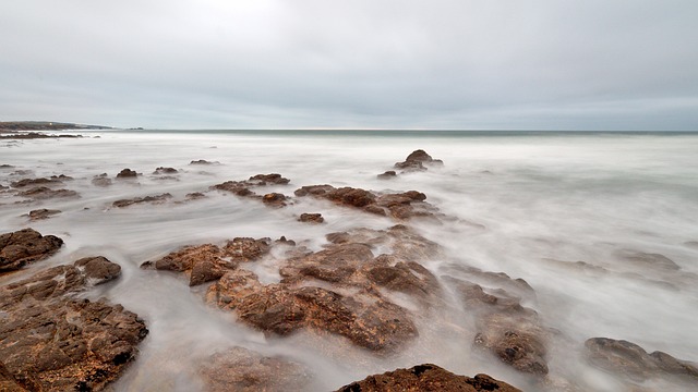 海 Sands 海欧隆的大岩 - 上的免费照片