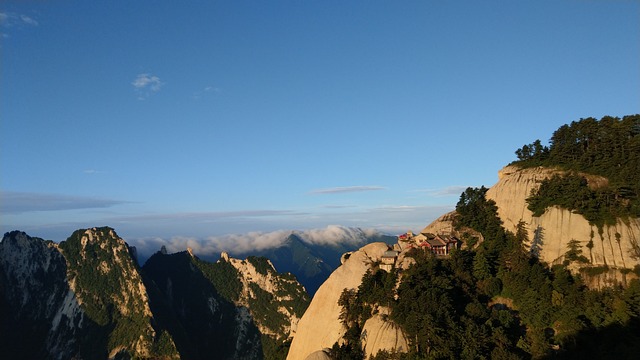 华山 南峰 清晨 - 上的免费照片