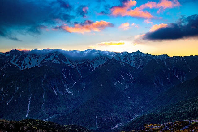 多山的景观 日落之后 八里岳 - 上的免费照片