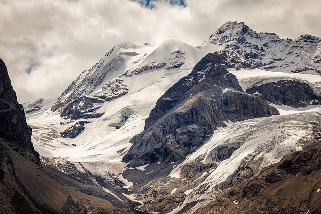 Stelvio 枷锁 山 阿尔卑斯山 - 上的免费照片