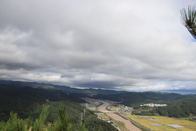 高速公路 路 河 - 上的免费照片