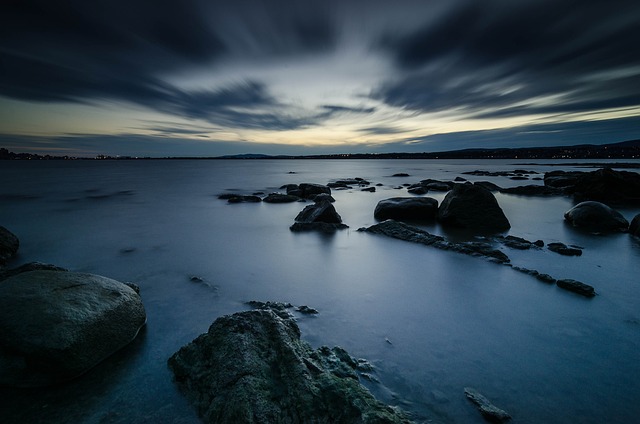 河 岩石 黄昏 - 上的免费照片