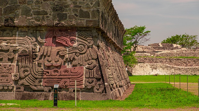 Quetzalcoatl 金字塔 地下室 - 上的免费照片