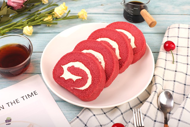 Backen Swiss Roll 红丝绒瑞士卷 - 上的免费照片