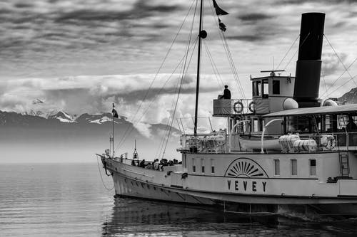 耶维帆船的灰度摄影 · 免费素材图片