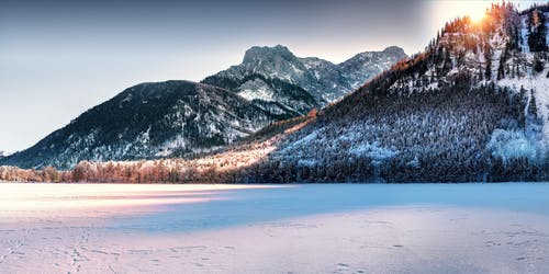 白雪覆盖的山 · 免费素材图片