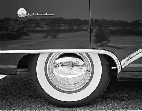 黑色和白色车轮 · 免费素材图片