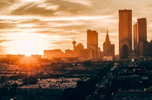 日落时城市鸟瞰图 · 免费素材图片