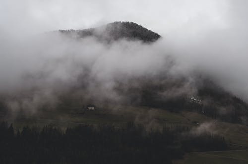 云下山 · 免费素材图片