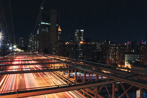 夜间桥梁延时摄影 · 免费素材图片