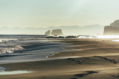 海滩前 · 免费素材图片