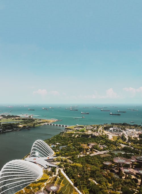 空中射击的建筑物附近海洋 · 免费素材图片