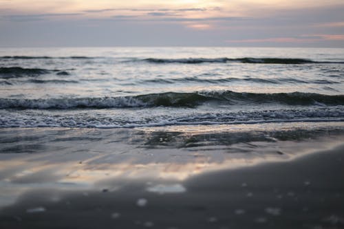 海浪的特写照片 · 免费素材图片