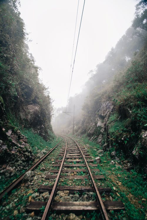 铁路与雾的照片 · 免费素材图片