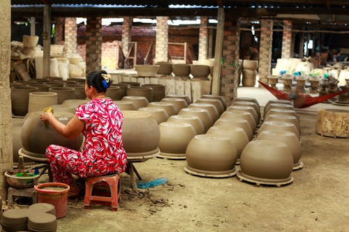 女人做锅 · 免费素材图片