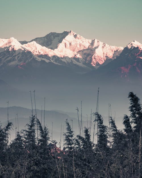 雪山顶的风景照片 · 免费素材图片