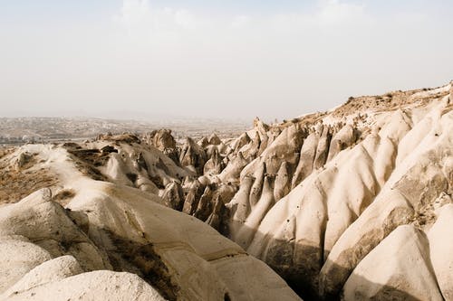 布朗山和岩层 · 免费素材图片