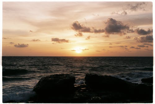 黎明时海洋的照片 · 免费素材图片