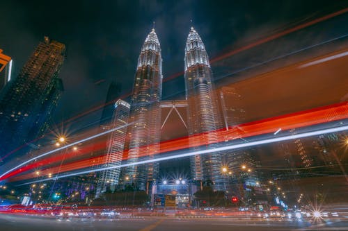 马来西亚双子塔的延时摄影 · 免费素材图片