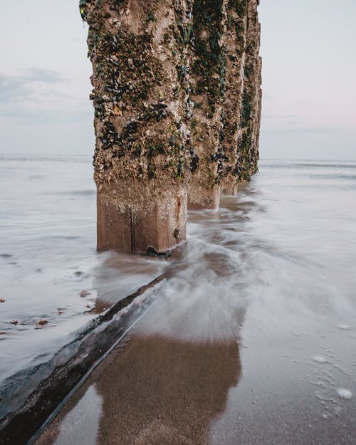 海滨海浪风光 · 免费素材图片