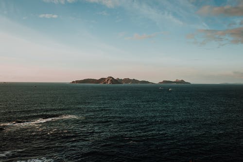 白天海的风景照片 · 免费素材图片