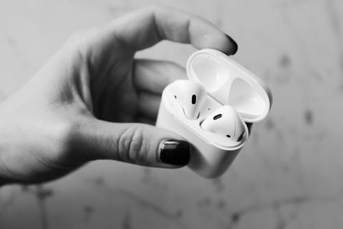 有关airpods, 可携式, 单色的免费素材图片